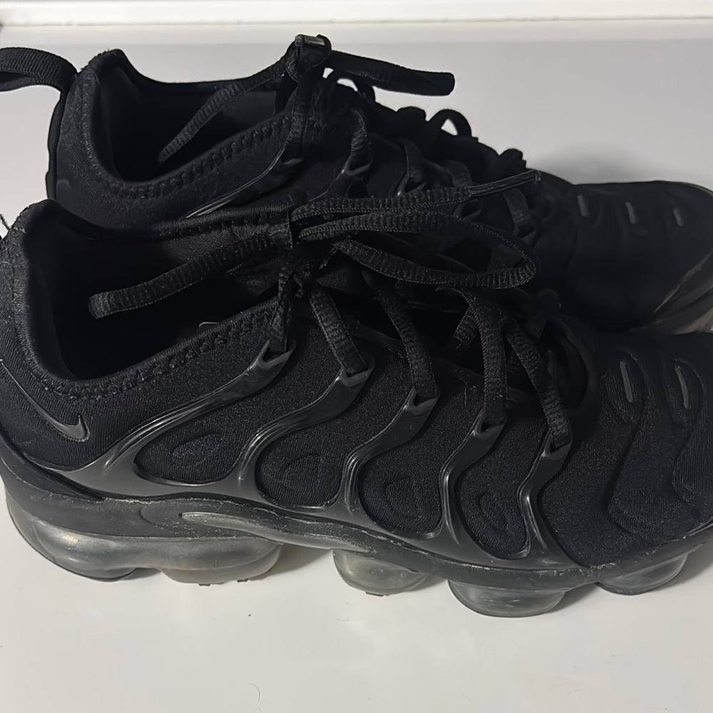 Perfect, Like New - Nike Air VaporMax Plus All-Black Sneakers